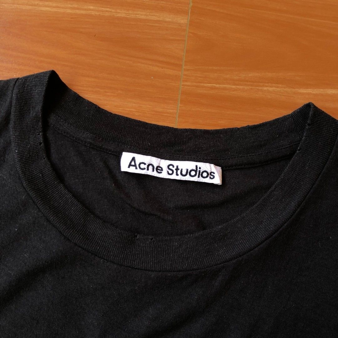 ACNE STUDIOS STOCKHOLM 1996 SHIRT (Category: Tshirts & Polo Shirts ) located in Baybay. Submitted by dathrifted (Listing ID 1470993145, Image 3). Description: ACNE STUDIOS STOCKHOLM 1996 SHIRT Width- 23 Length- 30 EXCELLENT CONDITION PM if Interested📩📩📩.