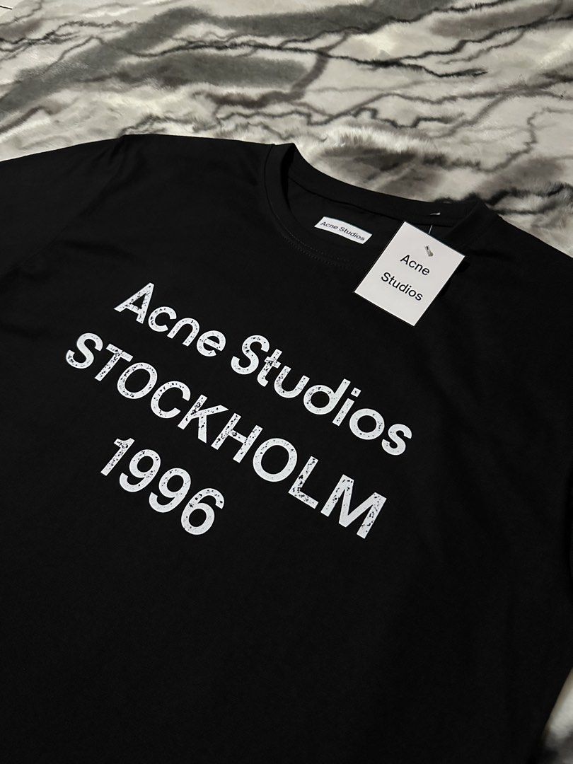 ACNE STUDIOS STOCKHOLM TEE (Category: Activewear) located in Rizal. Submitted by trendtees_875 (Listing ID 1470955678, Image 2). Description: How to look expensive without breaking the bank. 🖤 Elevate your everyday style with a clean, minimalist design. Perfect for effortless streetwear and a premium-looking outfit without the premium price tag. ✨ Details: • 100% Premium Cotton • Regular Fit • Sizes: Small–4XL • ₱749 each only 📦 PICKUP & DELIVE
