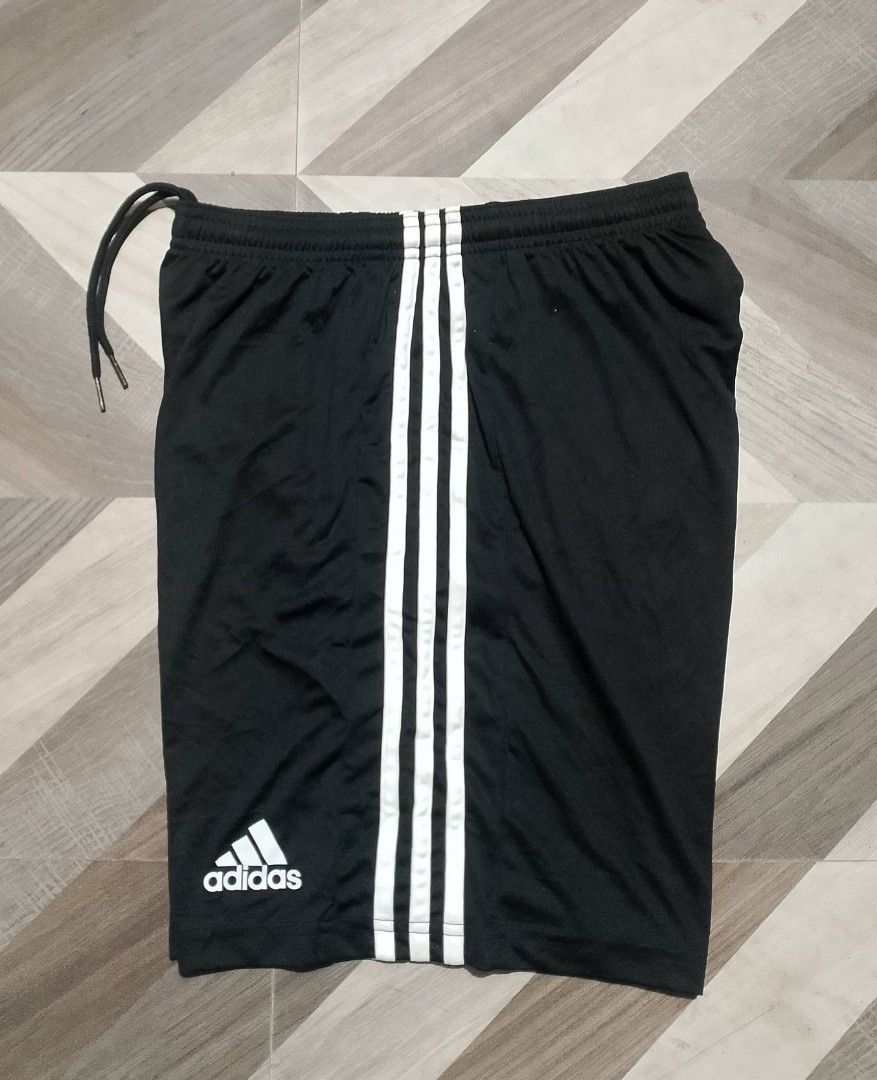 Adidas Aeroready Primegreen Short (Category: Activewear) located in Davao. Submitted by thrifttayo (Listing ID 1471051698, Image 1). Description: Medium on tag W 27-32 L 16.5 No Issue Excellent-New Condition .
