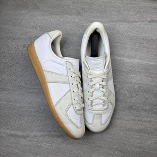 (Category: ) located in . Submitted by thrift_by_biji (Listing ID 1471087948, Image 1). Description: .