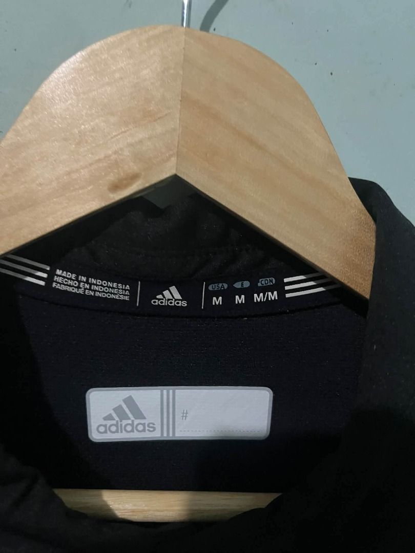 Adidas ClimaCool Polo Golf Shirt (Category: Activewear) located in Caloocan City. Submitted by fiercedeer_582689 (Listing ID 1471027960, Image 3). Description: .