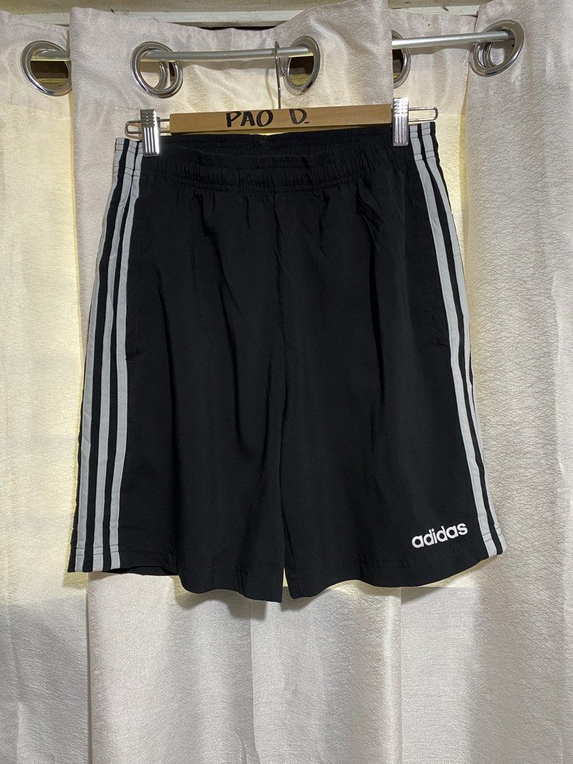 Adidas Dryfit Shorts (Category: Activewear) located in Davao. Submitted by VapenDrip (Listing ID 1471017777, Image 2). Description: Adidas Dryfit Shorts Waist 28-34 Length 17.5 Excellent condition Masikip pa yung garter With two pockets 350+sf.