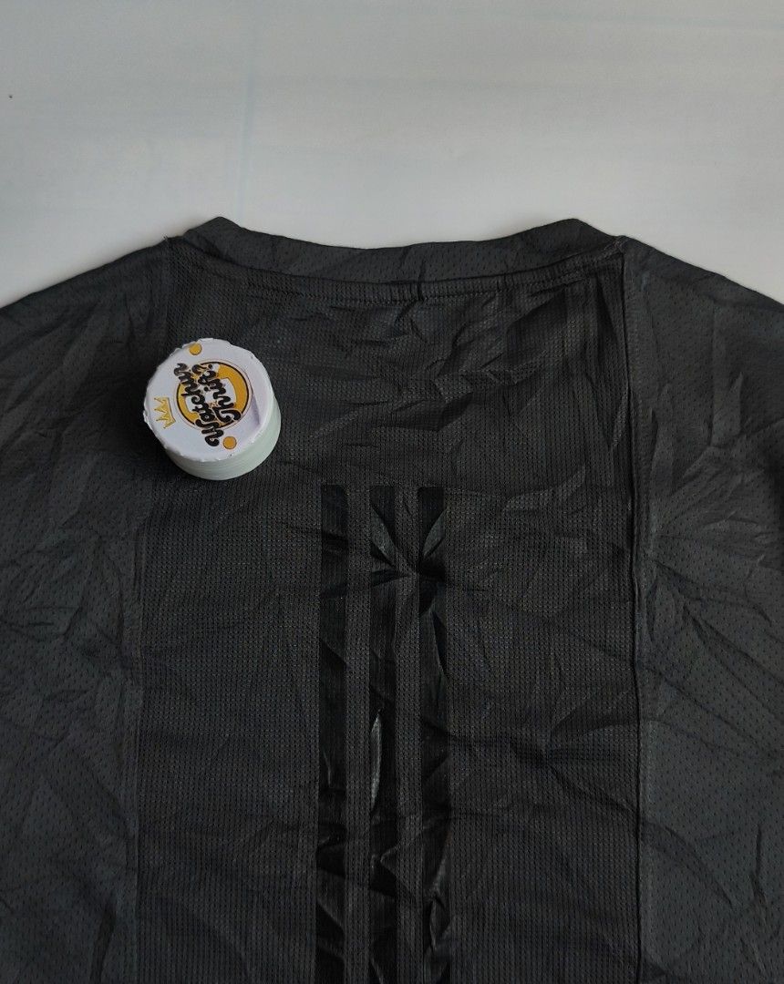 Adidas Heat Dry Athletic Shirt (Category: Activewear) located in Manapla. Submitted by gentleturtle_3dc683 (Listing ID 1471086599, Image 2). Description: Adidas Heat Dry Athletic Shirt 💵 ₱ 169 📏 Size: S (17 x 25 ½) 🎨 Color Rate: 9.5 /10 or better ✨ Condition: Great Pre-loved thrifted item. 💬 Message us for inquiries!.