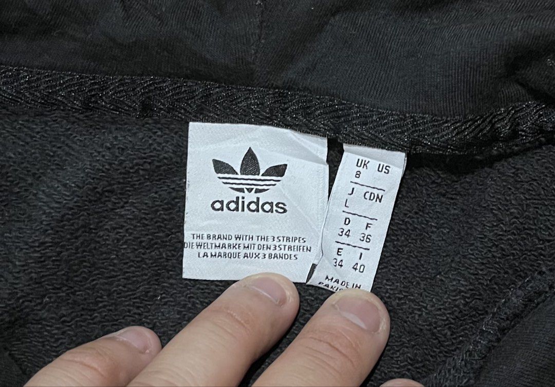 ADIDAS HOODIE (Category: Coats, Jackets and Outerwear) located in Kabankalan. Submitted by miaangelar73343 (Listing ID 1471059374, Image 2). Description: .