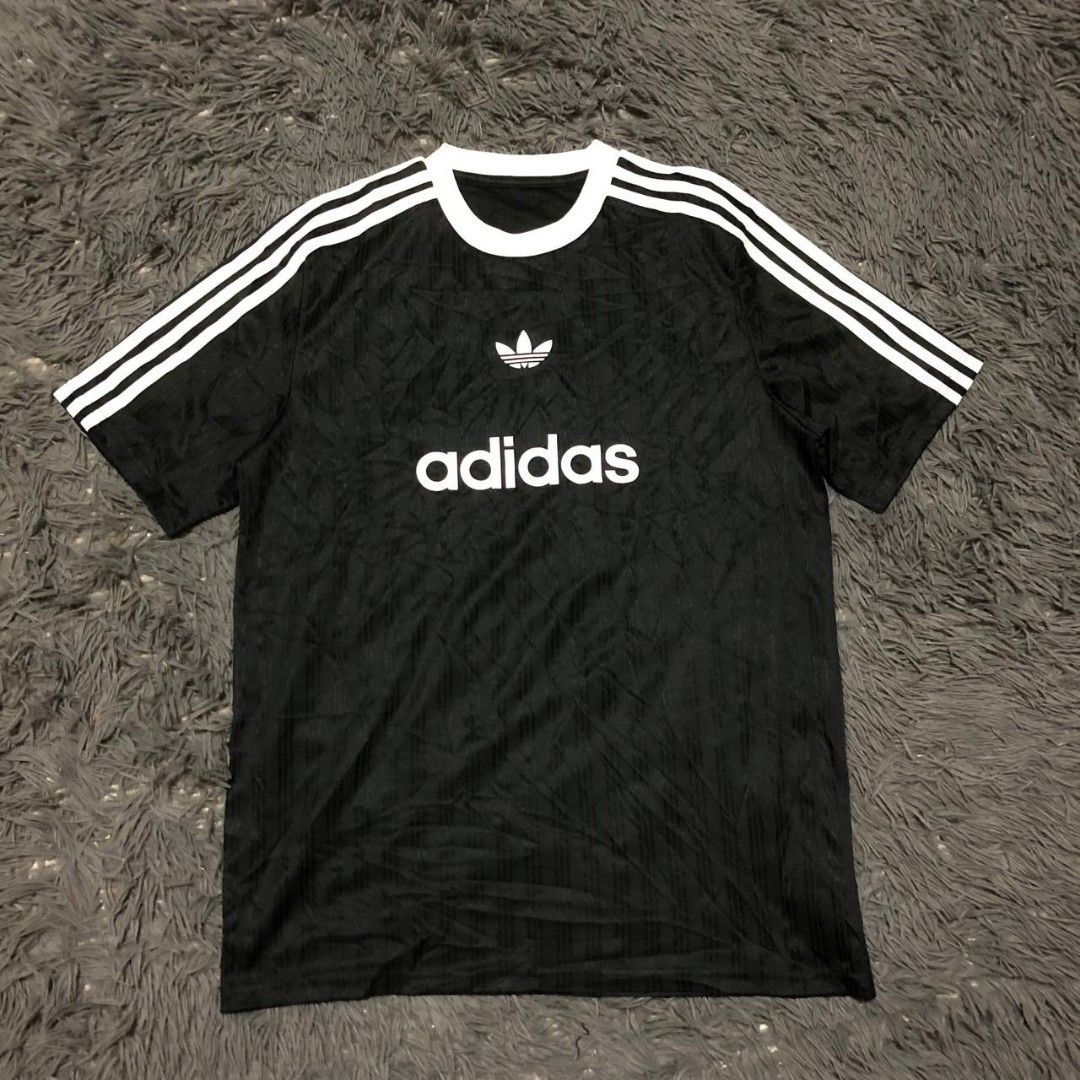 Adidas Jersey (Category: Activewear) located in Camiling. Submitted by thriftscape2024 (Listing ID 1470978961, Image 1). Description: Excellent Condition Color rate: 9/10 Issue: ❌❌❌ Dimes: W20xL28.