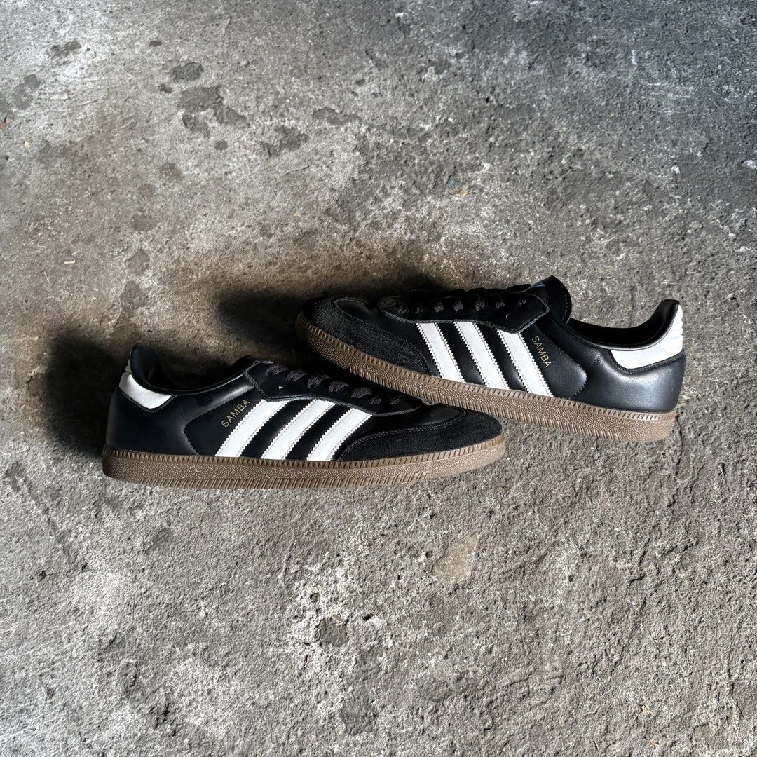 Adidas OG Samba - Black (Category: Sneakers) located in Taguig. Submitted by _grailedph (Listing ID 1471025913, Image 2). Description: Adidas OG Samba - Black Authentic Size: 11mens/29cm No flaws Pair only/As is Excellent Condition ₱ 2,200.