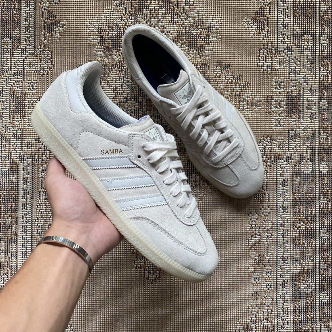 Adidas Samba 'Chalk White' (Category: Sneakers) located in Manolo Fortich. Submitted by thriftstr.co (Listing ID 1470981424, Image 1). Description: Adi Samba Chalk White 10.5 US / 44.5 EU / 28.5 CM Brand New No Box Below SRP.