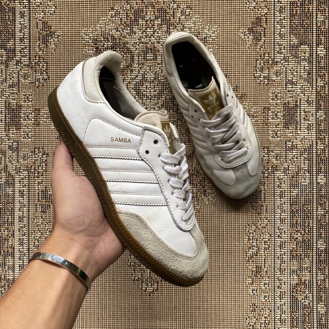 Adidas Samba OG White (Category: Sneakers) located in Manolo Fortich. Submitted by thriftstr.co (Listing ID 1470983441, Image 2). Description: Adi Samba White 7 US W / 38.5 EU / 24 CM Good Condition .