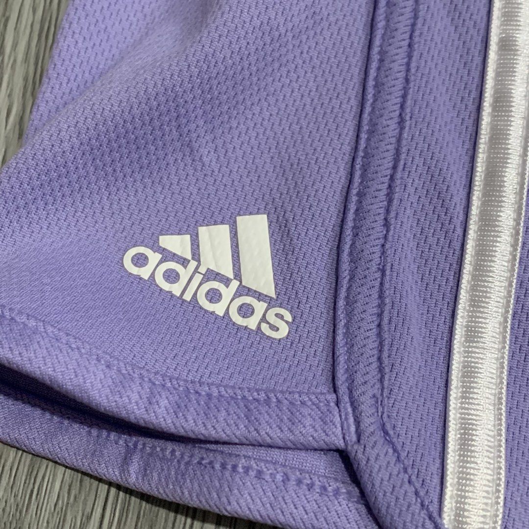 Adidas Shorts (Category: Activewear) located in Los Banos. Submitted by darlingg01 (Listing ID 1471032854, Image 2). Description: Waistline: 24-27.