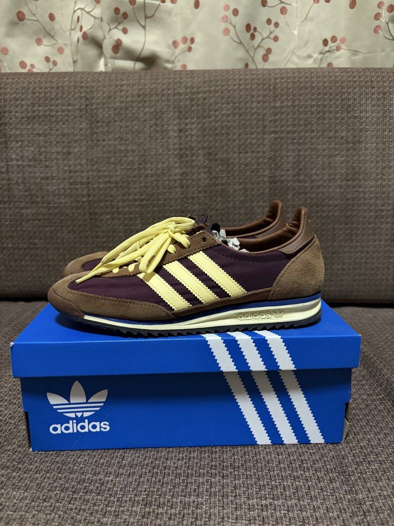Adidas SL 72 OG (Category: Sneakers) located in Pasig City. Submitted by chamoisee (Listing ID 1471040052, Image 1). Description: Adidas SL 72 OG In good condition Size 6 DM FOR FASTER TRANSACTION 📩.