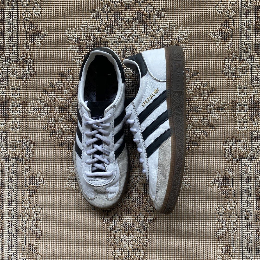 Adidas Spezial White (Category: Sneakers) located in Manolo Fortich. Submitted by thriftstr.co (Listing ID 1470981802, Image 2). Description: Adi Spezial White 6 US M / 7 US W / 38.5 EU / 24 CM Excellent Condition .