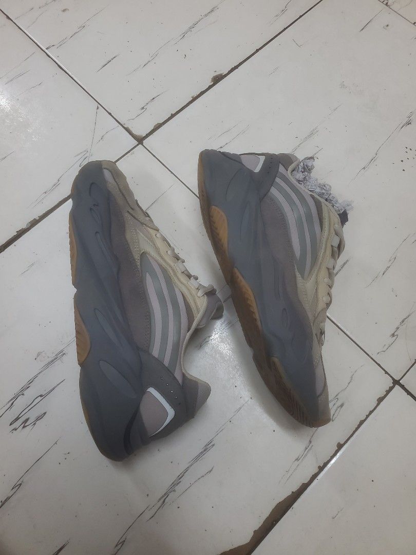 Adidas Yeezy Boost 700 V2 Geode Size US 8.5 (Category: Sneakers) located in Manila. Submitted by royalrabbit.7b2a11 (Listing ID 1470935379, Image 1). Description: - Brand: Adidas Yeezy Boost 700 V2 - Colorway: Geode (Chunky grey and brown panels) - Size: US 8.5 / UK 8 / FR 42 / JP 265 - Material: Premium mesh and suede upper with gum rubber outsole - Details: Reflective accents near the heel, clear interior size tag and art code - Condition: 100%