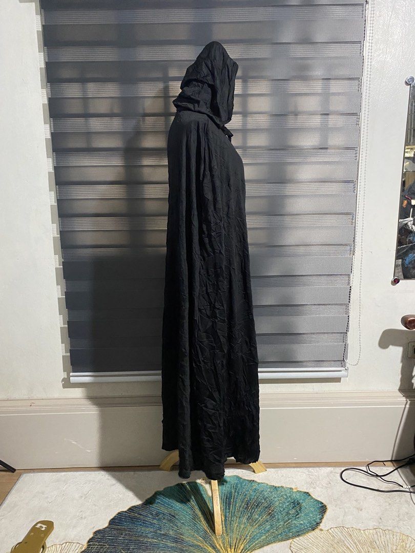 Adult Cape 4 (Category: Everything Else Others) located in Caloocan City. Submitted by discusonlineshop (Listing ID 1470965840, Image 2). Description: makapal .