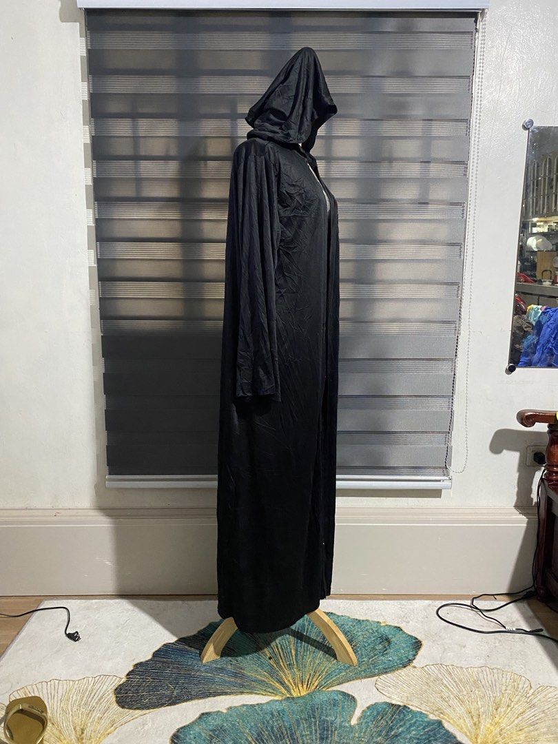 Adult Harry Potter Cape 4 (Category: Everything Else Others) located in Caloocan City. Submitted by discusonlineshop (Listing ID 1470949073, Image 3). Description: makapal.