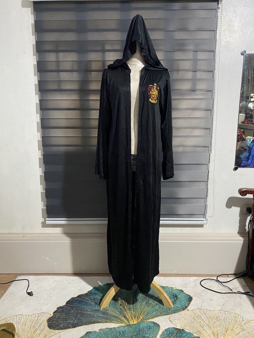 Adult Harry Potter Cape 4 (Category: Everything Else Others) located in Caloocan City. Submitted by discusonlineshop (Listing ID 1470949073, Image 2). Description: makapal.