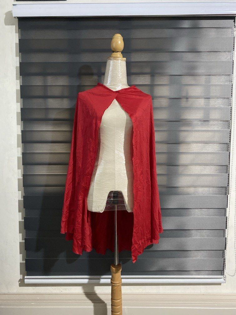 Adult Red Cape (Category: Everything Else Others) located in Caloocan City. Submitted by discusonlineshop (Listing ID 1470938568, Image 2). Description: .