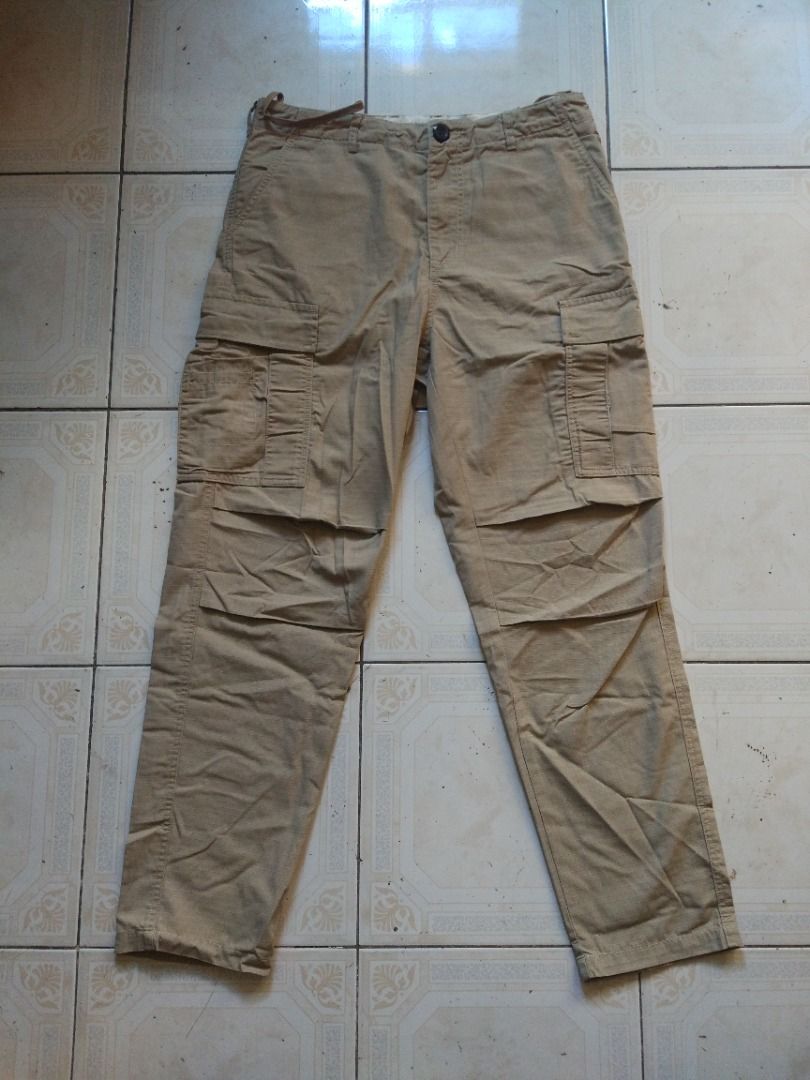 AFFD Khaki Ripstop Cargo Pant 32 actual (Category: Trousers) located in Pasay City. Submitted by denimdude.ph (Listing ID 1471039045, Image 1). Description: .