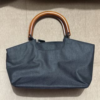 (Category: ) located in . Submitted by preloved.by.bunny (Listing ID 1471053107, Image 1). Description: .