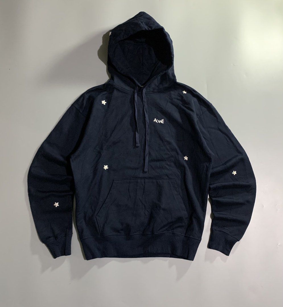AIME LEON DORE HOODIE (Category: Luxury Apparel) located in Davao. Submitted by jandyfuert21303 (Listing ID 1470992641, Image 1). Description: Good as new Hangtag nalang kulang No issues Small on tag Orig 21.5x26.