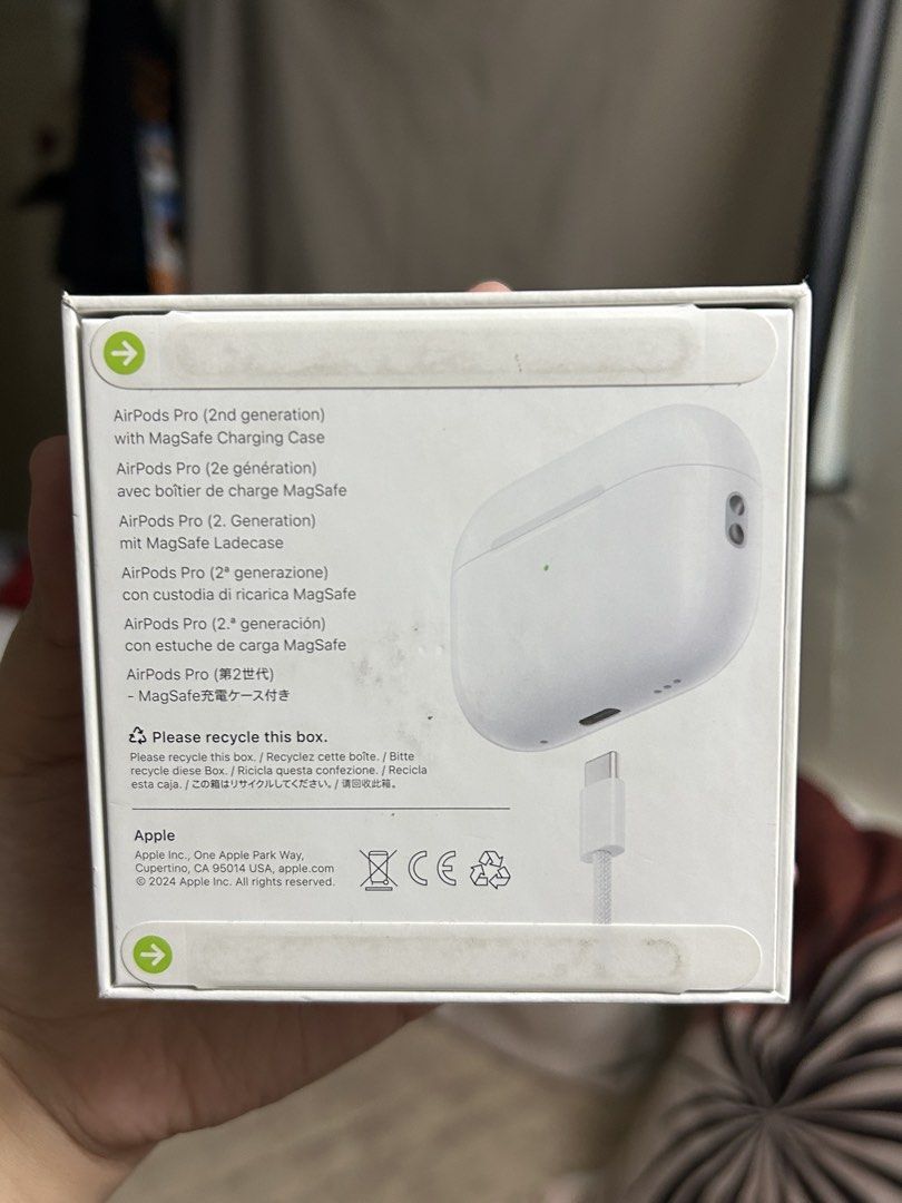 AIRPODS PRO 2nd Gen (Category: Headphones & Headsets) located in Manila. Submitted by boldeagle.74d502 (Listing ID 1470982885, Image 3). Description: FS: Airpods Pro 2 — Brand New & Sealed • Price: ₱7,170 (Slightly negotiable) • Status: 100% Brand New, Factory Sealed pa (May green pull tabs). • Source: Nakuha lang na freebie sa iPhone purchase sa SM. 100% Original Apple. • Warranty: Mag-i-start pa lang ang 1-year official Apple warranty pagka-act