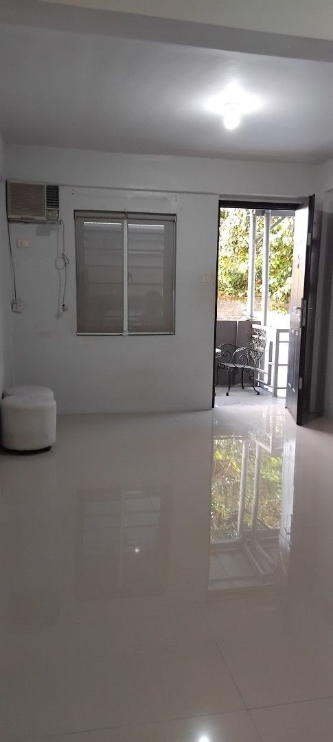 Alabang Studio Apartment for Rent (Category: Apartments & Condos) located in San Pedro. Submitted by kimspagsuyuin (Listing ID 1471074425, Image 2). Description: Studio apartment in alabang for rent Php 10,500 monthly ☆with aircon ☆own toilet ☆own water and electric meter ☆beside Ayala southpark mall and VTX ☆along national hiway ☆ walking distance to festival and Asian Hosp ☆motorcycle parking available Message for viewing schedule!.