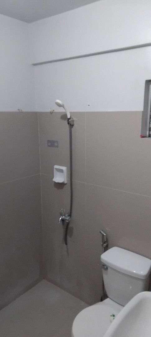 Alabang Studio Apartment for Rent (Category: Apartments & Condos) located in San Pedro. Submitted by kimspagsuyuin (Listing ID 1471074425, Image 3). Description: Studio apartment in alabang for rent Php 10,500 monthly ☆with aircon ☆own toilet ☆own water and electric meter ☆beside Ayala southpark mall and VTX ☆along national hiway ☆ walking distance to festival and Asian Hosp ☆motorcycle parking available Message for viewing schedule!.