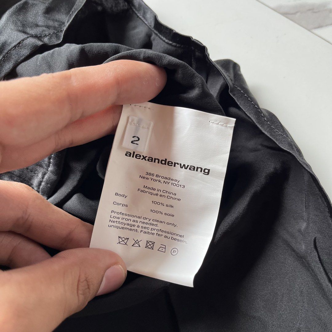 Alexander Wang (Category: Luxury Apparel) located in Lucena. Submitted by RAGGGGSSSS (Listing ID 1471056842, Image 3). Description: Alexander Wang Silk Mini Dress Size 2 on Tag 16 Width 38 Length Excellent Condition Authentic No issue.