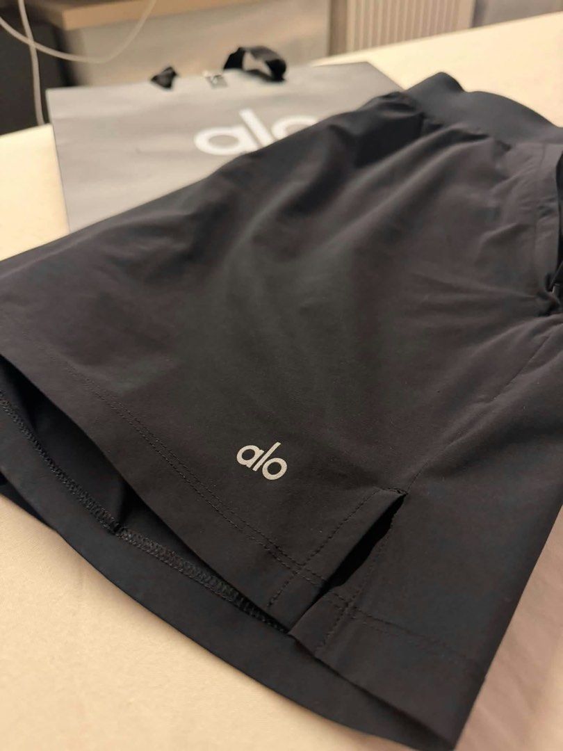 alo shorts (Category: Activewear) located in Dumaguete. Submitted by chaldsma (Listing ID 1471052473, Image 1). Description: original bought on store size large rfs: wrong size.