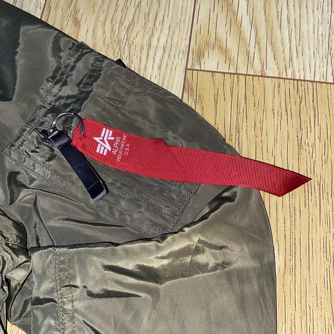 Alpha Industries MA-1 Flight / Bomber Jacket (Category: Coats, Jackets and Outerwear) located in Aroroy. Submitted by rewear_r3volution (Listing ID 1471075067, Image 3). Description: Size Medium on tag Color: 10/10 Issues: N/A Dimensions:.