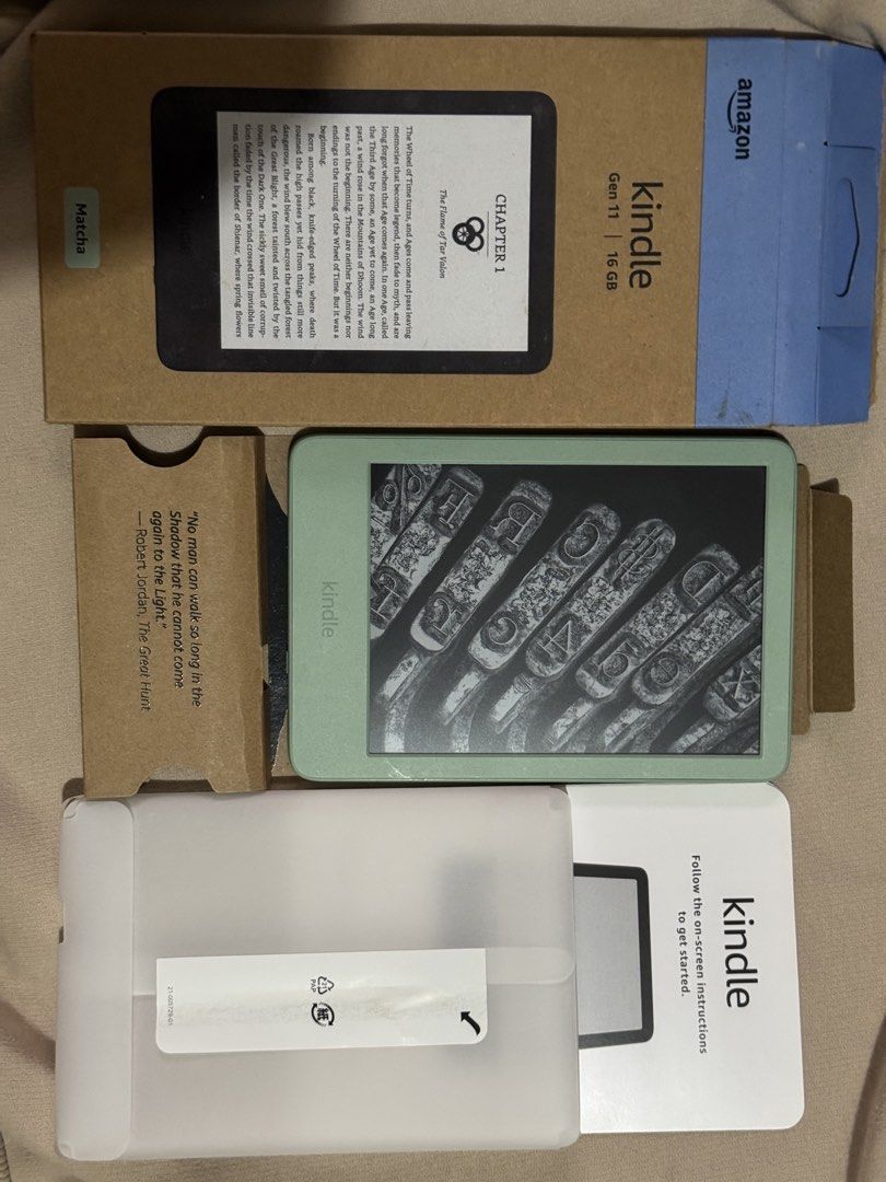 Amazon Kindle E-Reader 6" 11th Gen 16GB 2024 with Long Life Battery (Category: E-Readers) located in Quezon City. Submitted by mariikari (Listing ID 1471064802, Image 3). Description: - Brand: Amazon Kindle 11th Gen (2024) - Storage: 16GB - Screen Size: 6" - Color: Matcha Green - Condition: Excellent, well-maintained - Features: Long battery life, glare-free display - Inclusions: Original box, free pink protective case, and manual - Meetup Locati