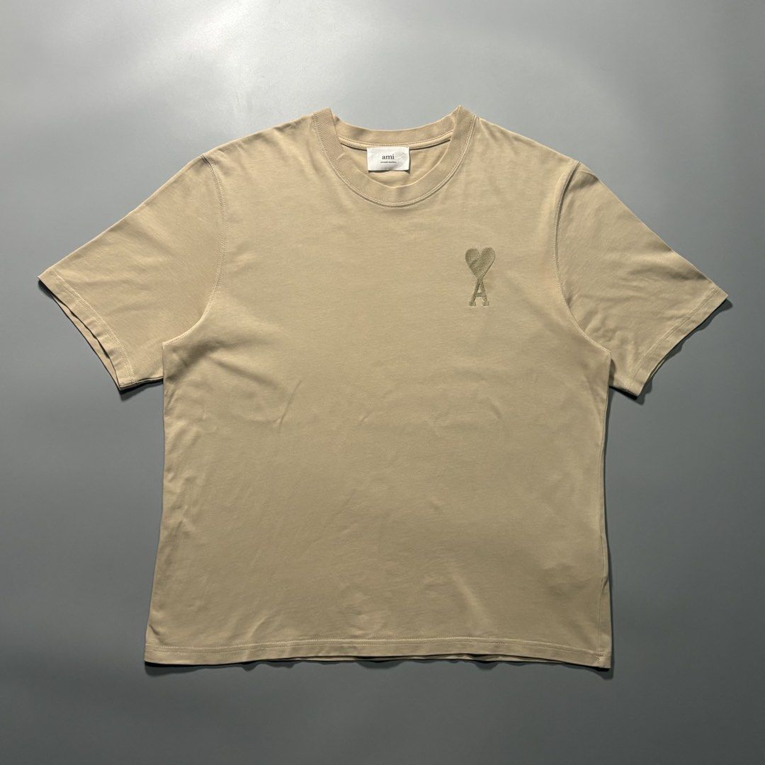 Ami Paris T-Shirt (Category: Luxury Apparel) located in Quezon. Submitted by tayabaskartell (Listing ID 1471085182, Image 1). Description: .