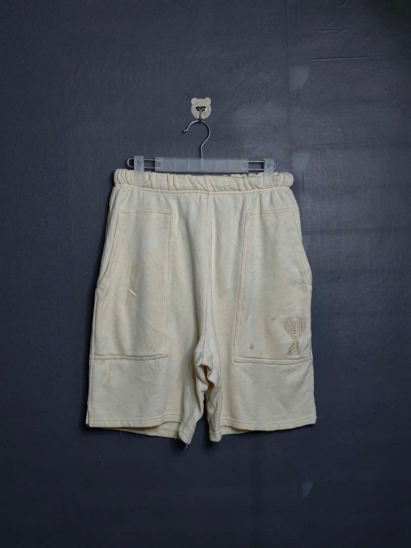Ami short (Category: Luxury Apparel) located in Quezon. Submitted by johh_sebastian (Listing ID 1470995720, Image 1). Description: color rate 9/10 need wash dimensions waist 30to36 length 21 negotiable.