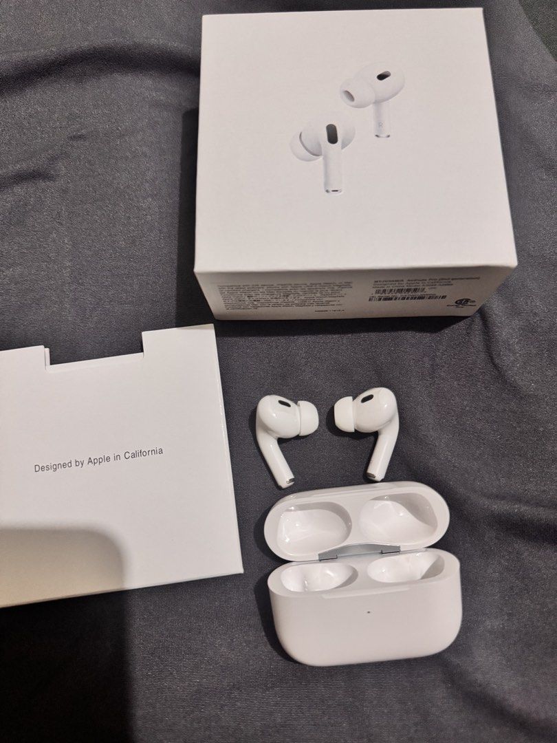 Apple AirPods Pro 2nd Generation (Category: Headphones & Headsets) located in Manila. Submitted by goldenmaknaej (Listing ID 1471079015, Image 1). Description: - Apple AirPods Pro (2nd Generation) - Fully tested and connects seamlessly to iPhone with accurate battery display - Includes box, documentation, charging case, and both earbuds -.