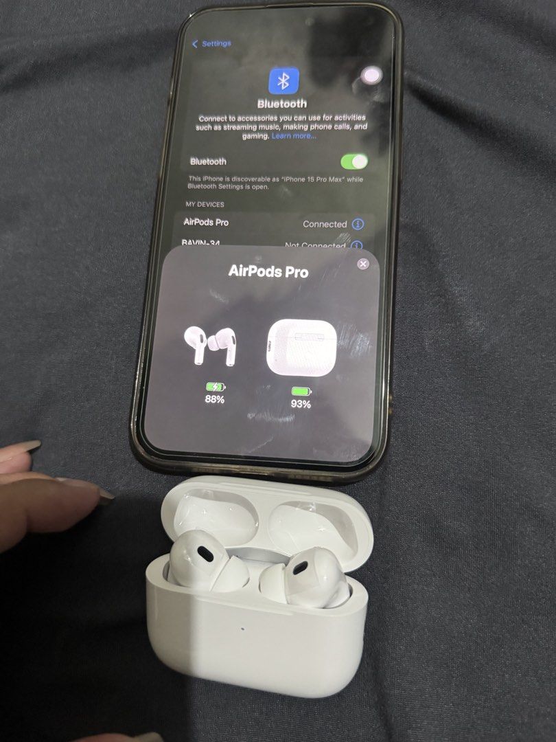 Apple AirPods Pro 2nd Generation (Category: Headphones & Headsets) located in Manila. Submitted by goldenmaknaej (Listing ID 1471079015, Image 2). Description: - Apple AirPods Pro (2nd Generation) - Fully tested and connects seamlessly to iPhone with accurate battery display - Includes box, documentation, charging case, and both earbuds -.