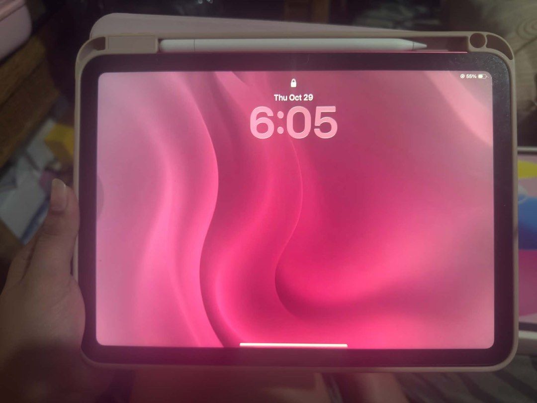Apple Ipad A16 128GB WiFi only (Pink) (Category: iPad) located in Manila. Submitted by ginkgobiloba00 (Listing ID 1471054744, Image 1). Description: ✨ FOR SALE: iPad A16 128GB Wi-Fi ✨ 💗 Barely Used | 100% Battery Health 💗 Selling my iPad A16 (128GB, Wi-Fi only), purchased in April 2026. Rarely used, kaya sayang kung nakatambak lang. 📱 INCLUSIONS: ✅ iPad A16 128GB Wi-Fi ✅ Original Apple Pencil (USB-C) ✅ Original box ✅ Original charger ✅ Protect