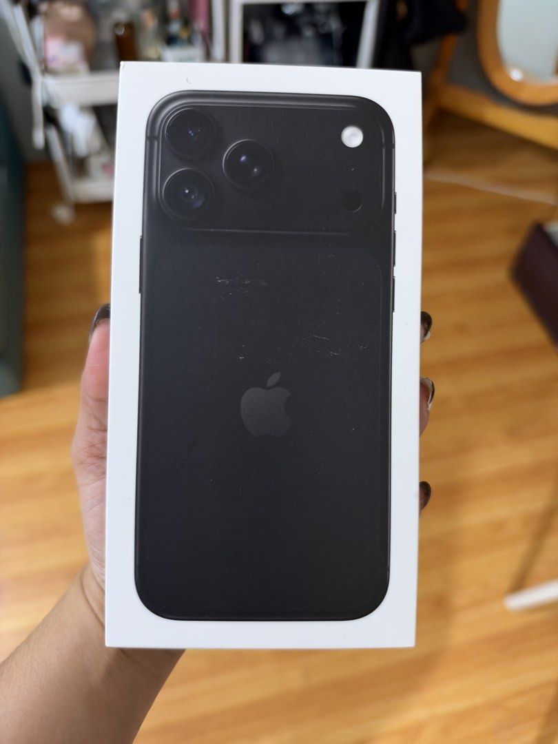 Apple iPhone 16 Pro Black Box (Category: iPhone 18 Series) located in Quezon City. Submitted by mhzlgsc (Listing ID 1471067136, Image 1). Description: Iphone 18 Promax.