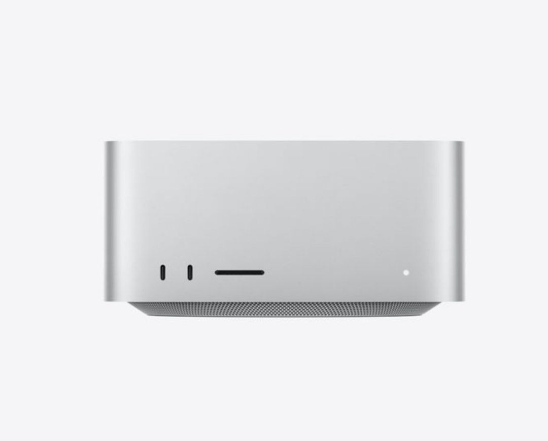 Apple Mac Studio M4 Max 2TB 128Gb, Computers & Tech, Desktops on Carousell