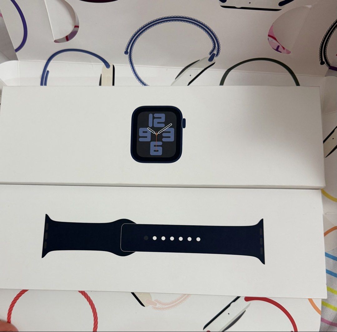 Apple Watch SE (2nd Gen) – 44mm (Category: Wearables & Smart Watches) located in Rizal. Submitted by hellofashion_00 (Listing ID 1471024805, Image 2). Description: Selling my Apple Watch SE 2nd Gen as I’ve already upgraded! 100% smooth, no issues, and comes complete with all original accessories. Quick Specs & Details: • Size: 44mm • Storage: 32GB • Battery Health: 94% 🔋 • Source: Power Mac Center (Bought Jan 2025 for ₱18,990) • Condition: No is