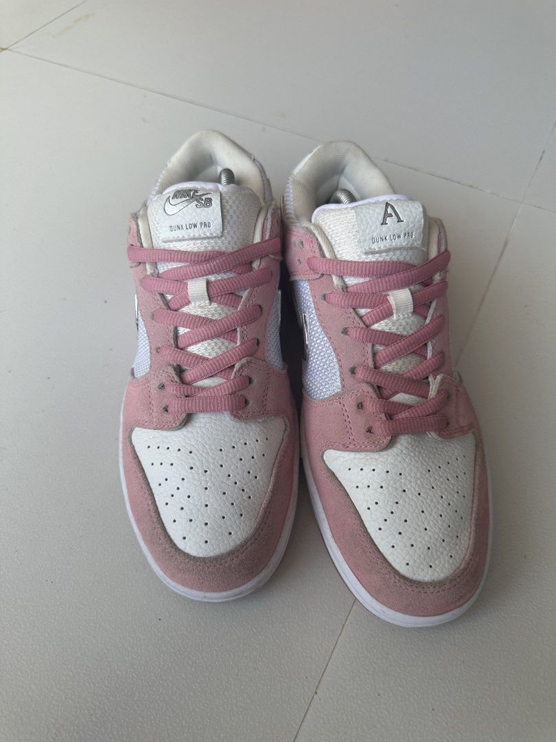 April Skateboards x Nike SB Dunk Low (Category: Sneakers) located in Angeles City. Submitted by royal_vintage_thriftshop (Listing ID 1470981591, Image 1). Description: April Skateboards x Nike SB Dunk Low Only shoes I’m not sure if it’s authentic..
