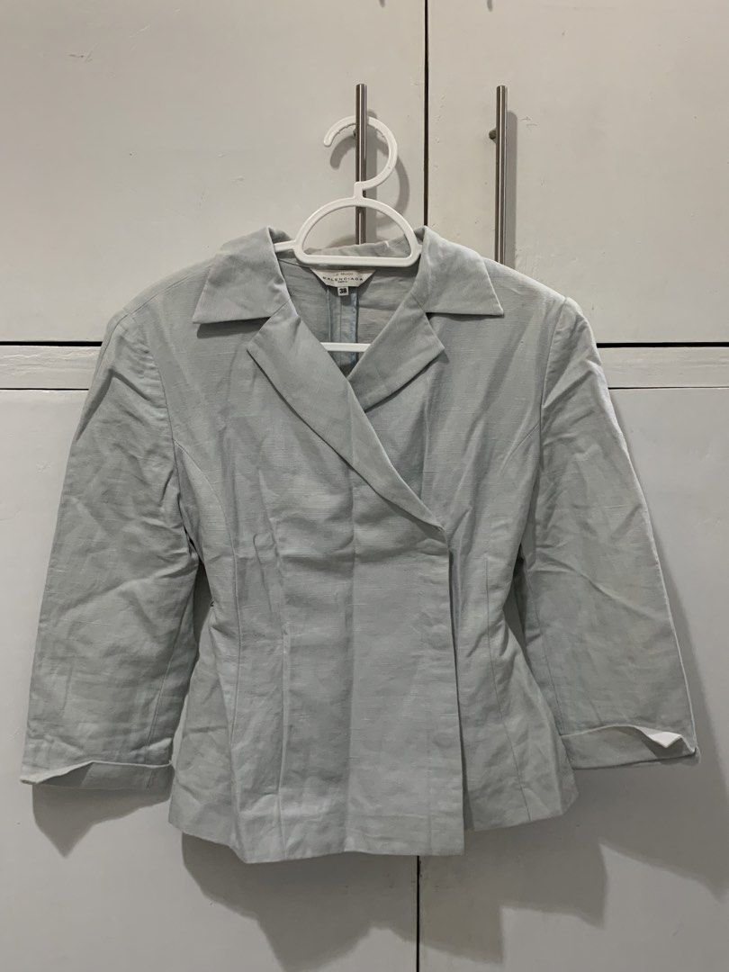 Archival Balenciaga La Mode Top (Category: Coats, Jackets and Outerwear) located in Manila. Submitted by archivo (Listing ID 1471077757, Image 1). Description: Details: - Size: S - Color rate: 10/10 - Condition: As new - Issue/s: None .