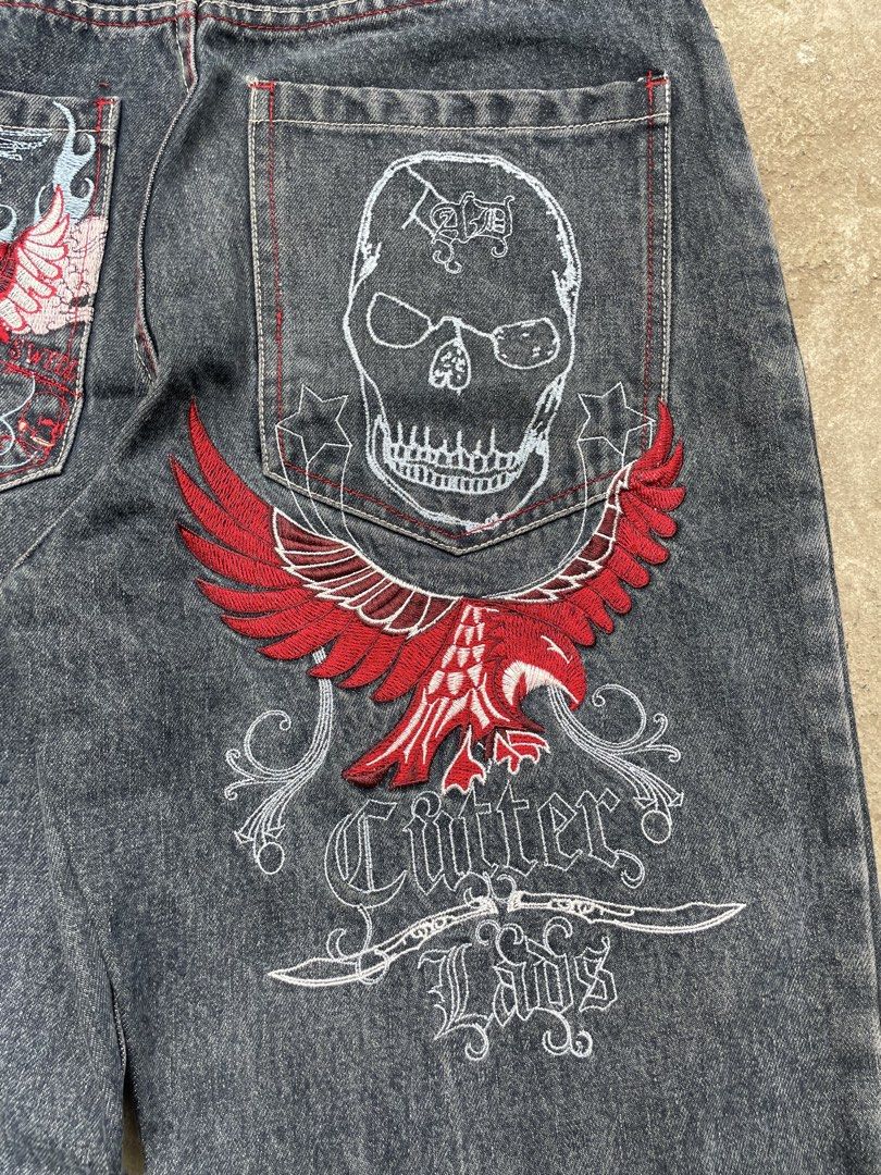 Artful Dodger Pants ☠️ (Category: Jeans) located in Roxas City. Submitted by patch_archive (Listing ID 1471078226, Image 3). Description: Artful Dodger Pants ☠️ 📏 ACTUAL DIMENSION USING INCHES 👖 WAIST : 32 👖 LENGTH : 46 👖 THIGH : 13 👖 HEM : 10 👖 FLAWS : FLAWS AT THE PIC 🏷️ PRICE : 3500 PHP + SF * MESSAGE ME IF YOU HAVE ANY OTHER QUESTION ABOUT SIZING . 🚚 Local shipping fee ( 70-85 Php) ✈️ International Shipping fee cost “DM” 💳 Mode of pa