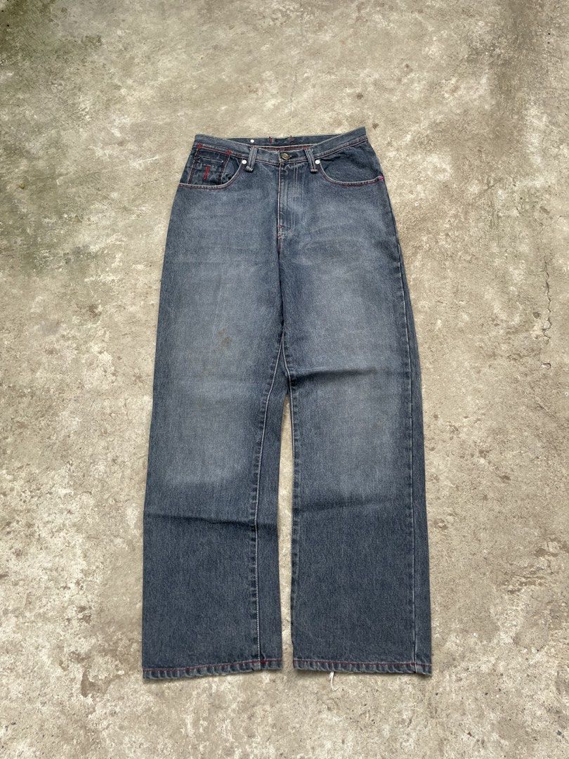 Artful Dodger Pants ☠️ (Category: Jeans) located in Roxas City. Submitted by patch_archive (Listing ID 1471078226, Image 2). Description: Artful Dodger Pants ☠️ 📏 ACTUAL DIMENSION USING INCHES 👖 WAIST : 32 👖 LENGTH : 46 👖 THIGH : 13 👖 HEM : 10 👖 FLAWS : FLAWS AT THE PIC 🏷️ PRICE : 3500 PHP + SF * MESSAGE ME IF YOU HAVE ANY OTHER QUESTION ABOUT SIZING . 🚚 Local shipping fee ( 70-85 Php) ✈️ International Shipping fee cost “DM” 💳 Mode of pa