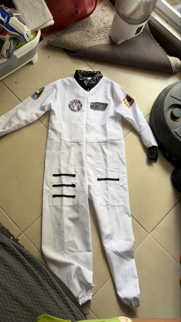 Astronaut costume for kids (Category: Sets & Coordinates) located in Pasay City. Submitted by yssavibe14 (Listing ID 1470944268, Image 3). Description: Preloved astronaut costume for sale Fit to ages 9-12 yrs old size Large.
