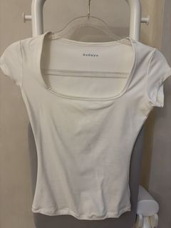 (Category: ) located in . Submitted by clearingcloset_ (Listing ID 1471076317, Image 1). Description: .
