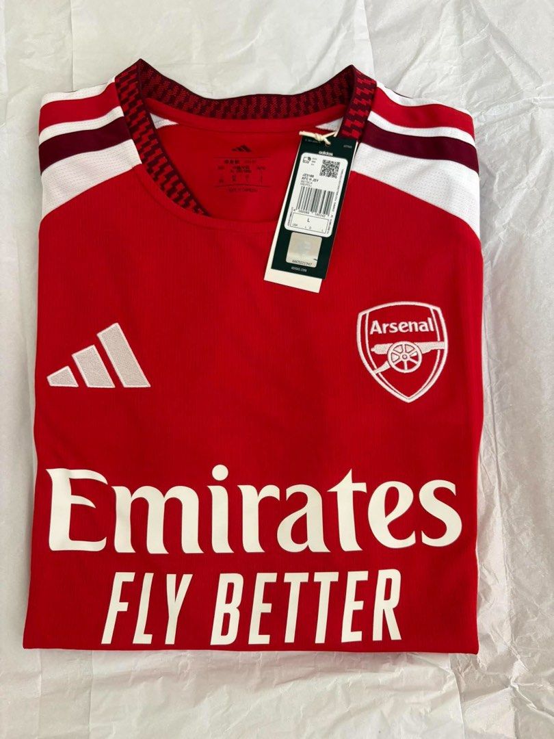 Authentic Arsenal 2026/27 Home Jersey (Category: Activewear) located in Manila. Submitted by sheshi_king (Listing ID 1471070348, Image 2). Description: Brand New Arsenal 26/27 Home Jersey Size: Large Srp: 3,800 selling for only 1,900 Can do videocall sa JNT before payment.