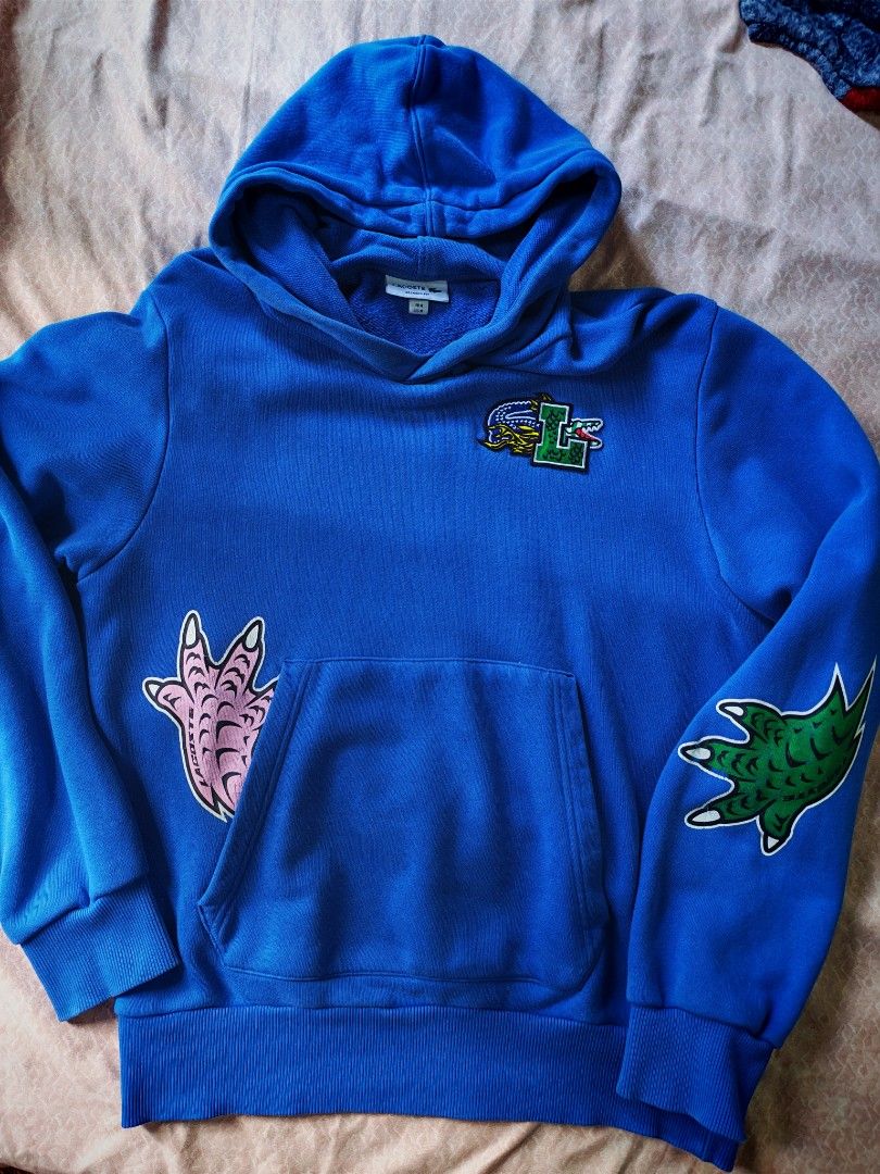 Authentic Lacoste jacket (Category: Coats, Jackets and Outerwear) located in Mandaluyong City. Submitted by fiercestorm.31 (Listing ID 1470971275, Image 1). Description: Authentic Lacoste jacket Excellent condo Preloved item Dm for questions Large fittings.