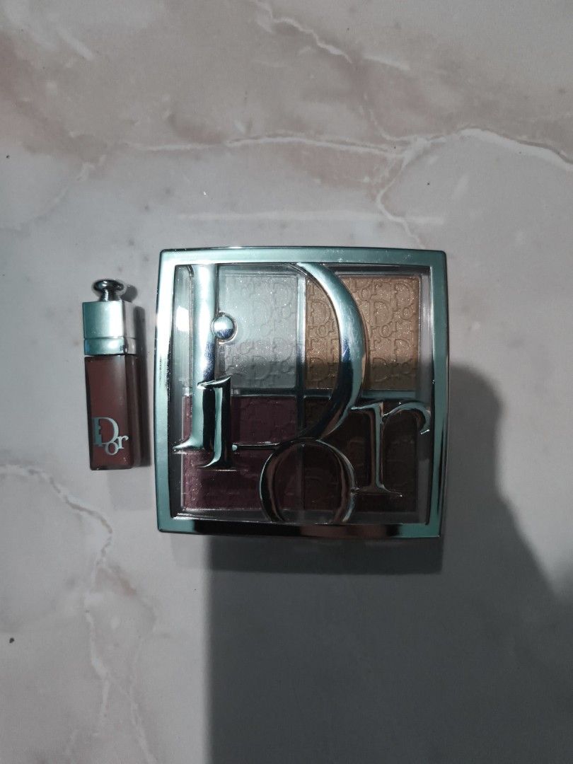 Authentic Dior highlighter w free mini lippie (Category: Makeup) located in San Pedro. Submitted by gentlelion_02f32d (Listing ID 1471015145, Image 1). Description: need funds only swatched bought in diff country.