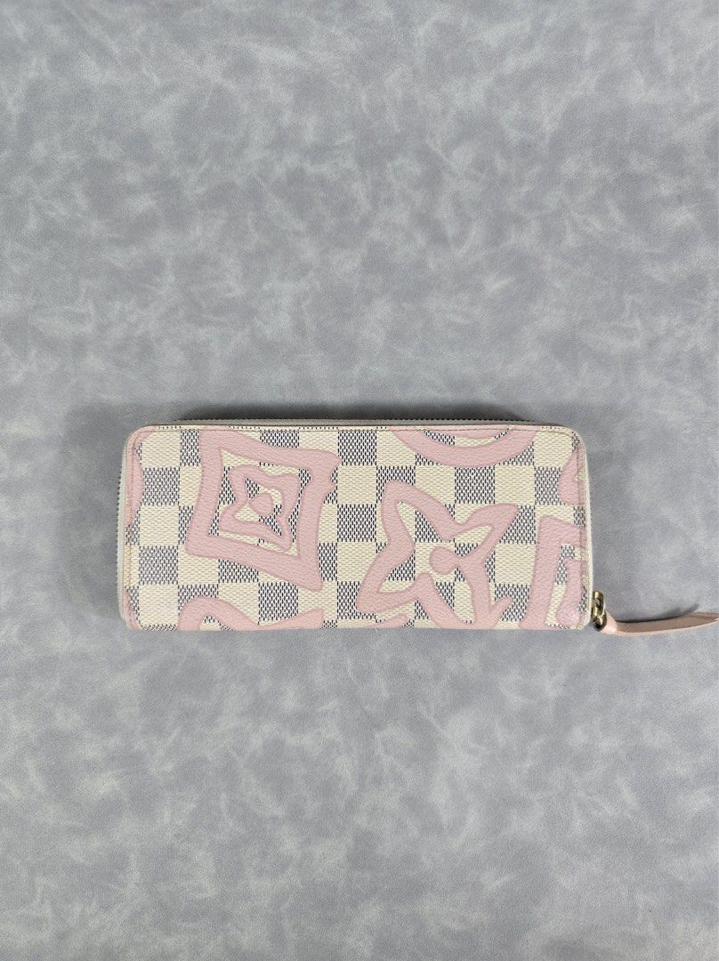 Authentic Louis Vuitton Azur Limited Ed (Category: Luxury Bags & Wallets) located in Makati City. Submitted by luxchelry (Listing ID 1471059382, Image 2). Description: Azur Limited Ed Wallet ♦️Comes with entrupy and paperbag ♦️8.8/10 ♦️Any discoloration is due to lighting only. ✨️P10000✨️ 📍Makati We accept payments thru BDO, BPI and PAYPAL. We can ship thru Grab, Lalamove, LBC and JRS Express. All items are 100% authentic. We offer money back if