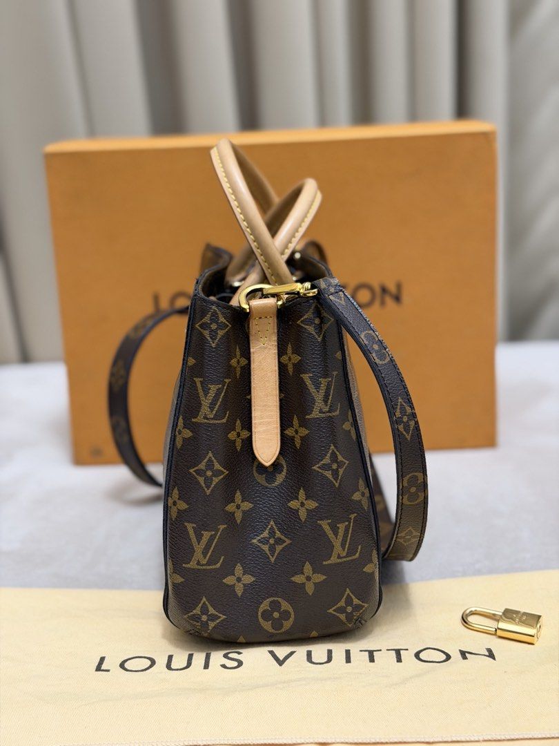 Authentic Louis Vuitton Monogram Montaigne BB size (Category: Luxury Bags & Wallets) located in Manila. Submitted by maria_2326 (Listing ID 1471081247, Image 3). Description: 💯% Authentic w/box, dust bag, long strap, lock set Location: Manila/QC.