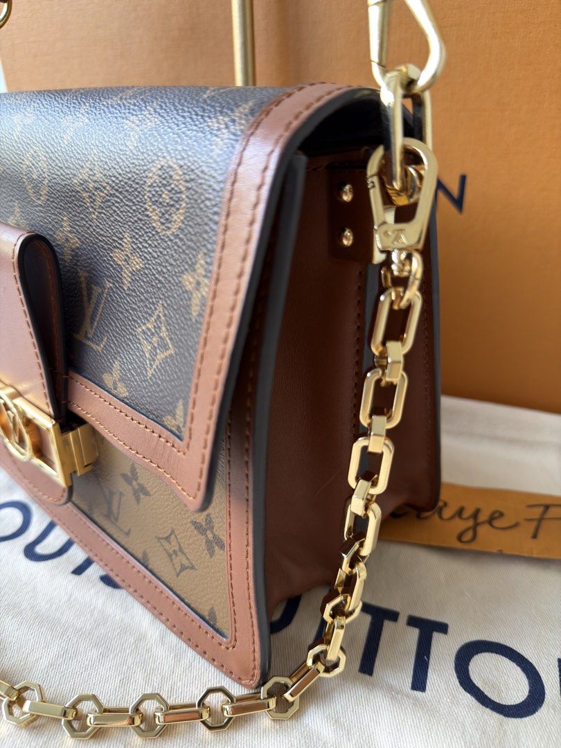 Authentic LV Louis Vuitton Dauphine MM 2019 (Category: Luxury Bags & Wallets) located in Manila. Submitted by fajardoeyak108 (Listing ID 1471114283, Image 3). Description: Very good condition No flaws just minimal signs of usage With box dustbag & paperbag Las Pinas meet up / pick up.